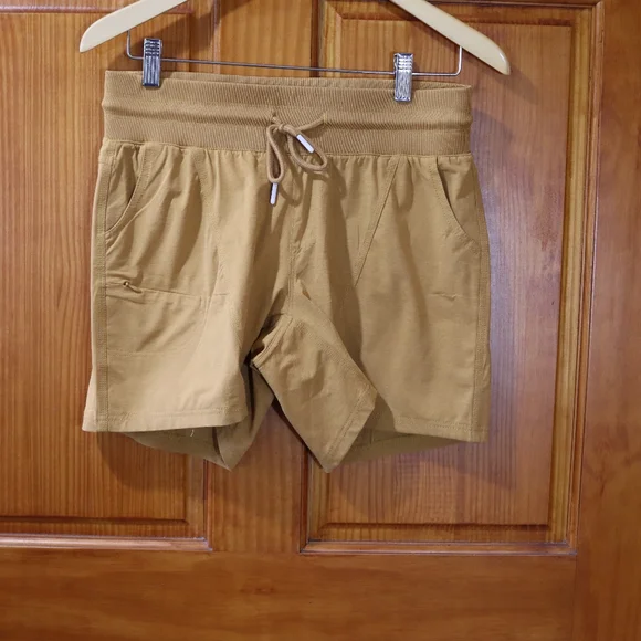 ZYIA High Waist Tan Shorts Relaxed Fit - Picture 3 of 11
